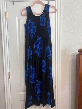 Aloha Hut Blue Floral Hawaiian Smocked Maxi Dress - Women